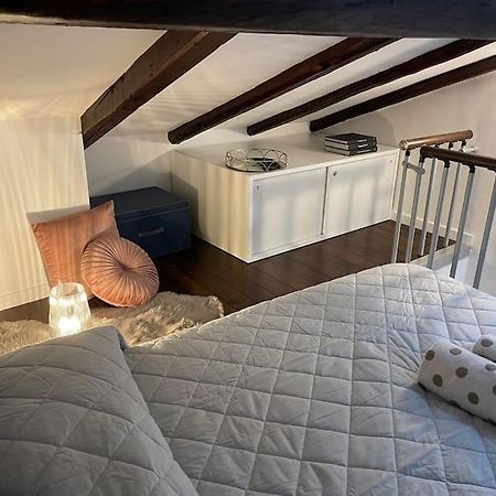 Accademia Love Apartment Bergamo Luaran gambar