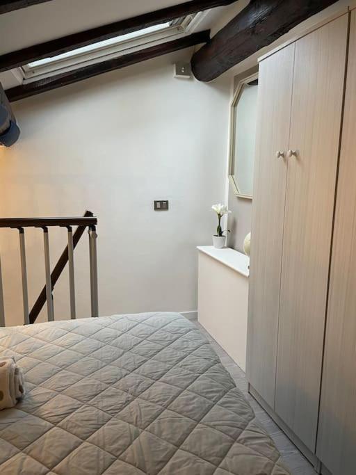 Accademia Love Apartment Bergamo Luaran gambar